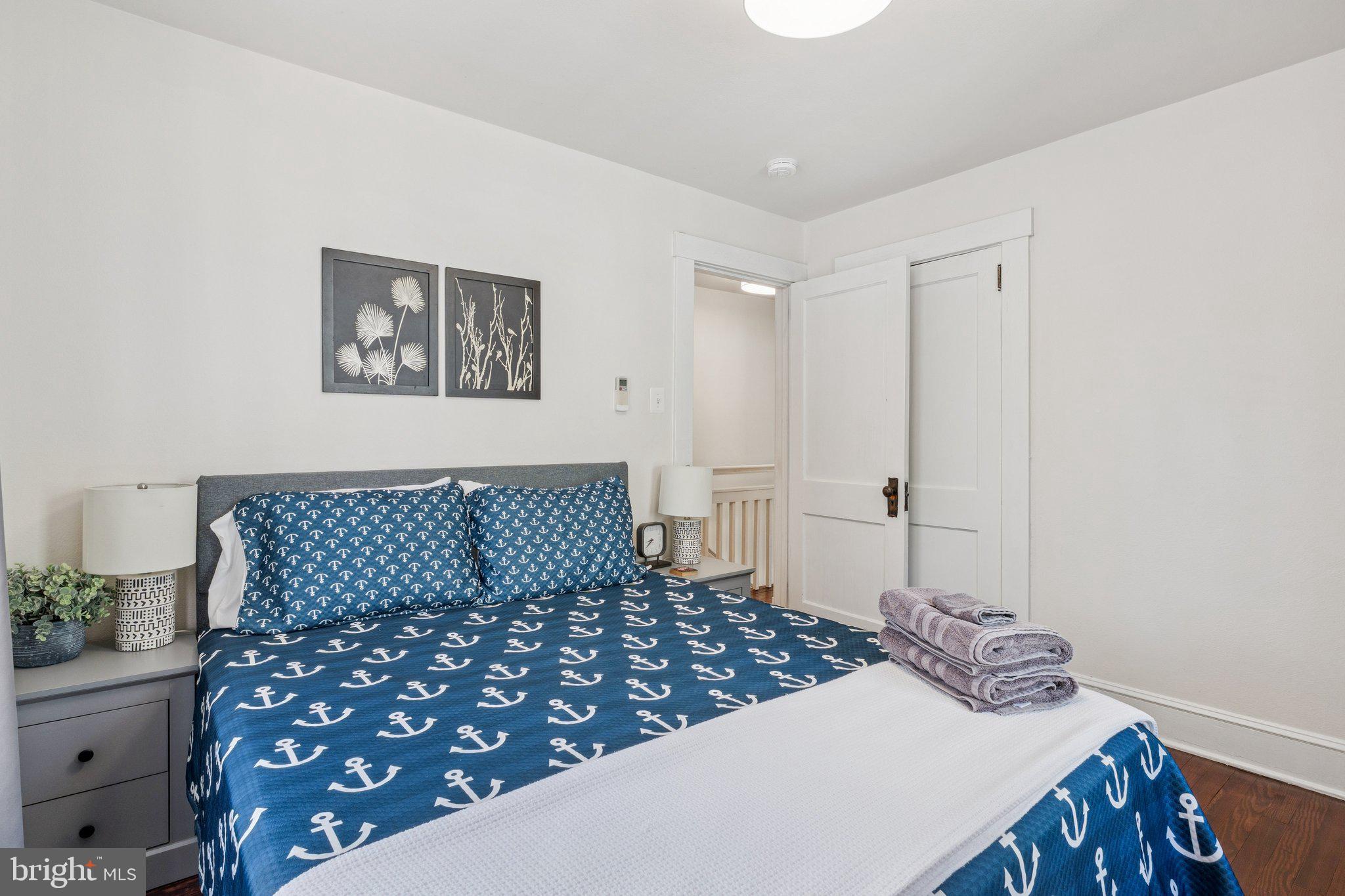 PRESIDENTS HILL - Residential