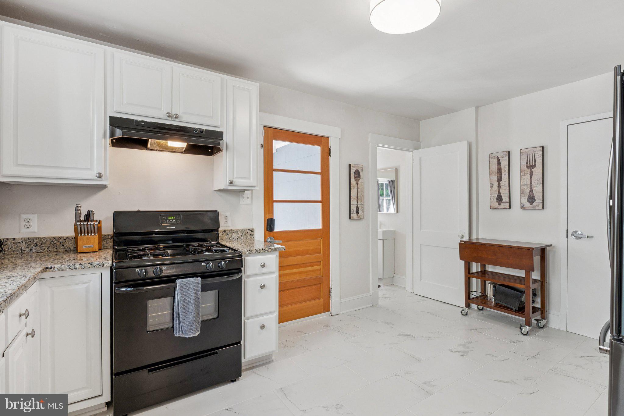 PRESIDENTS HILL - Residential