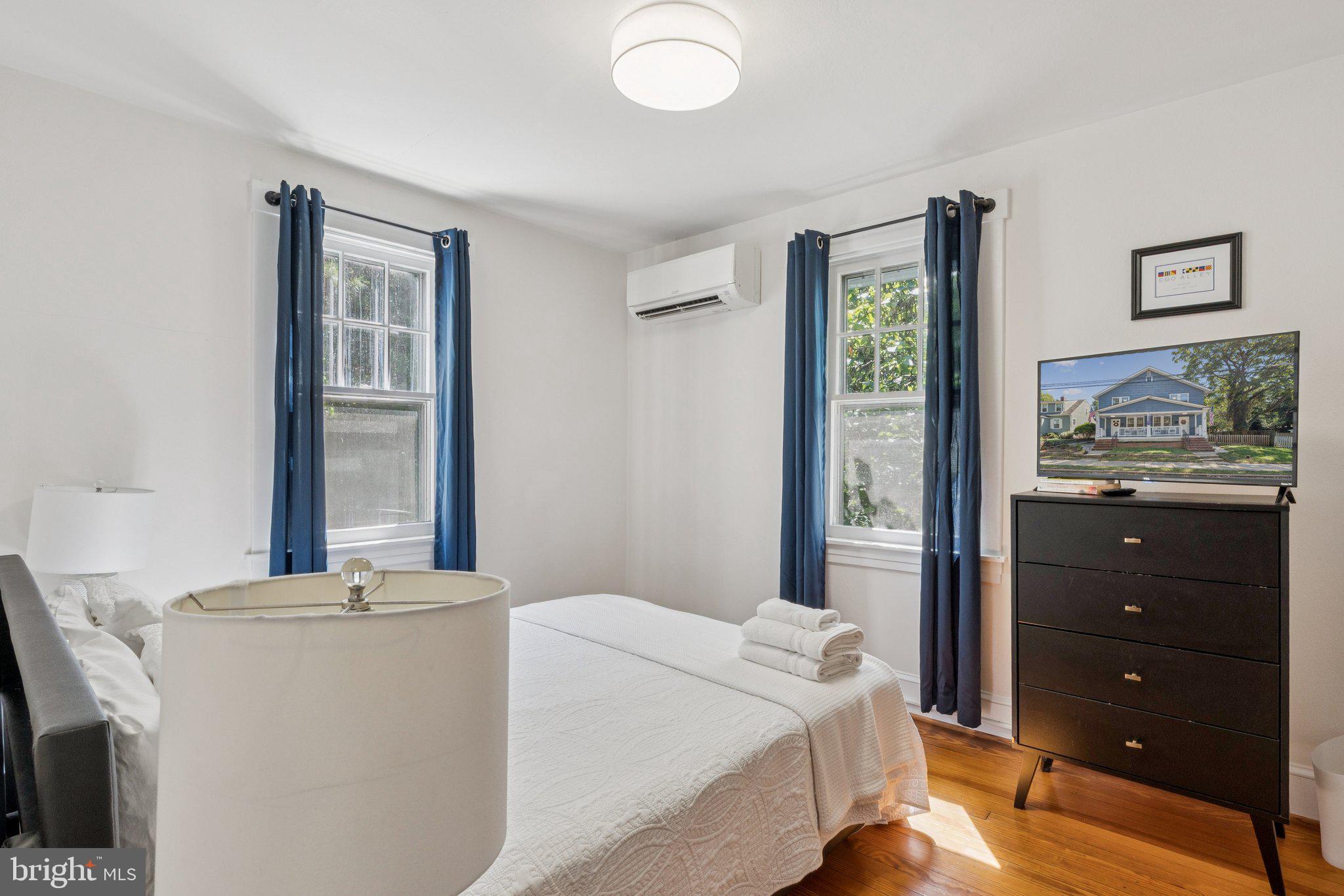 PRESIDENTS HILL - Residential