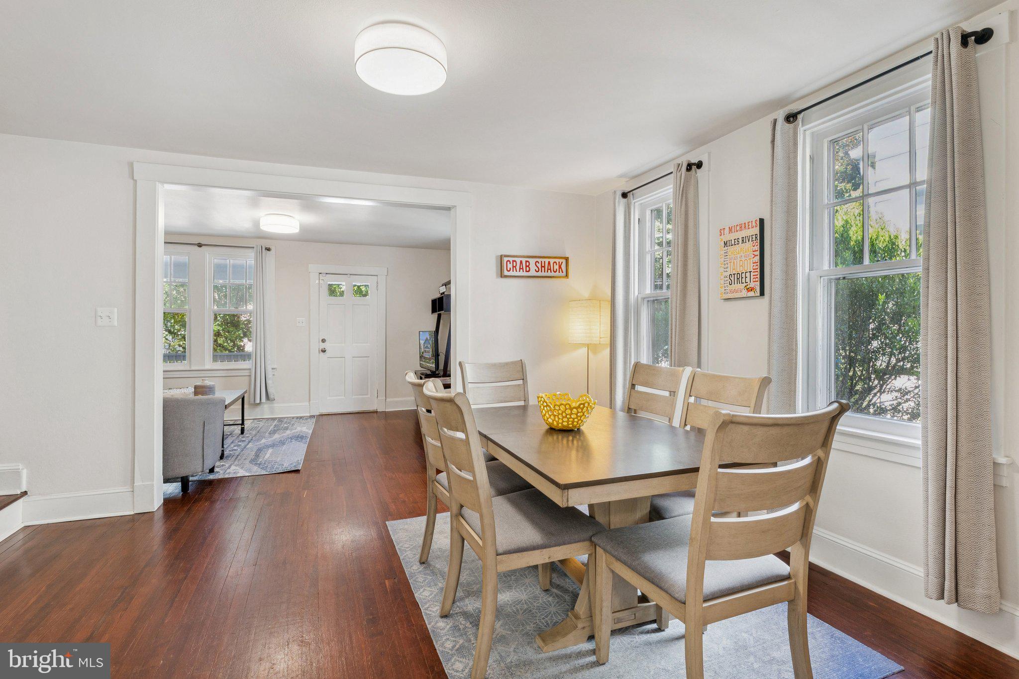 PRESIDENTS HILL - Residential