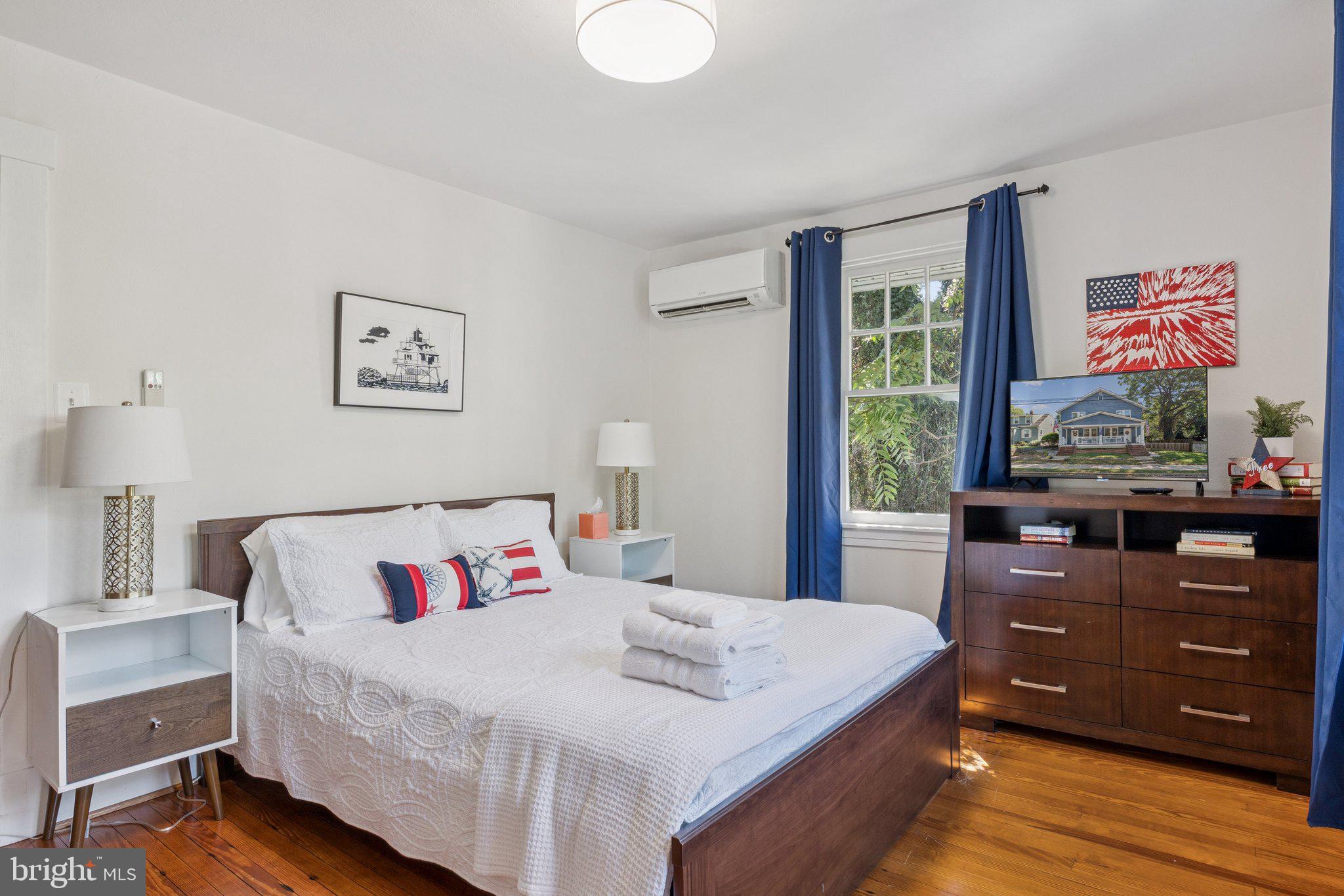 PRESIDENTS HILL - Residential