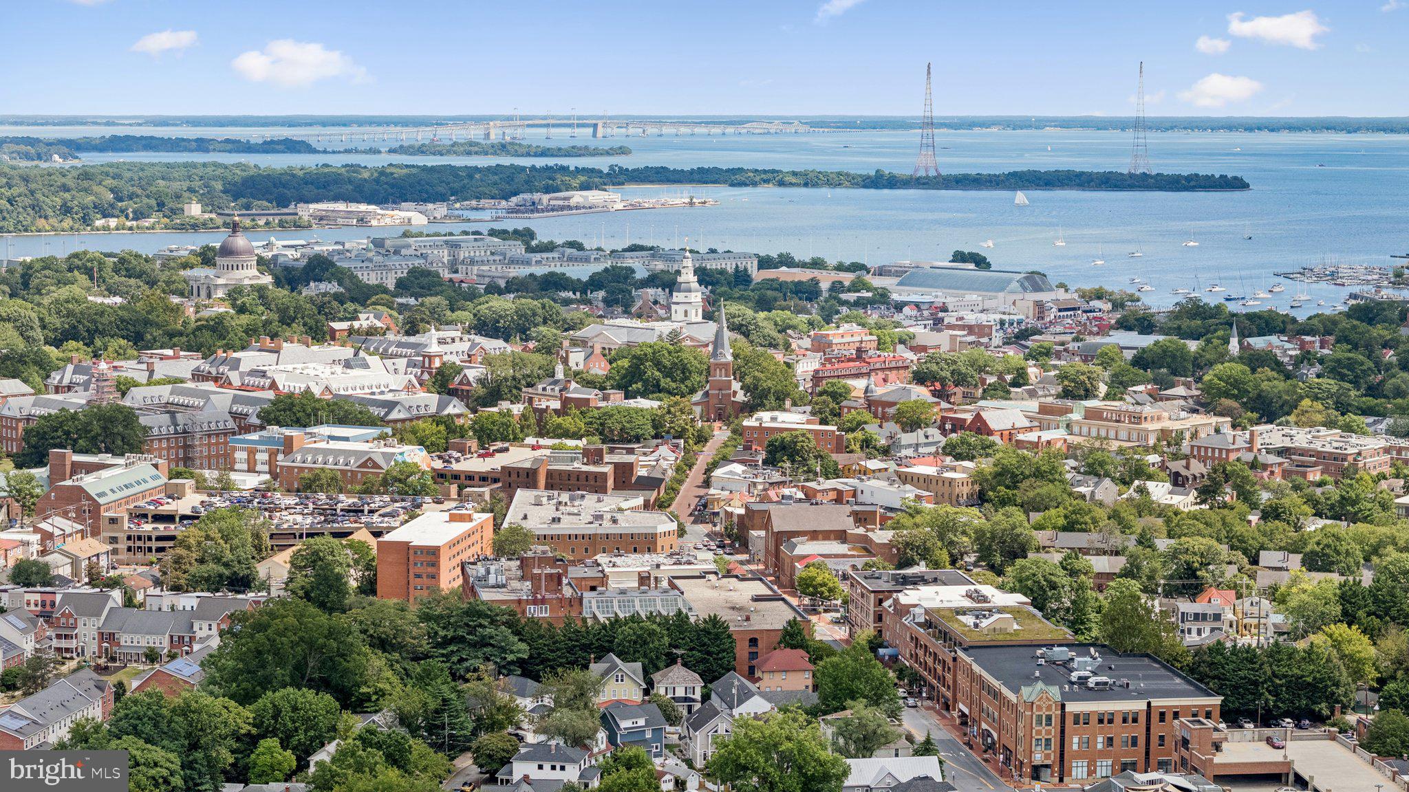 PRESIDENTS HILL - Residential