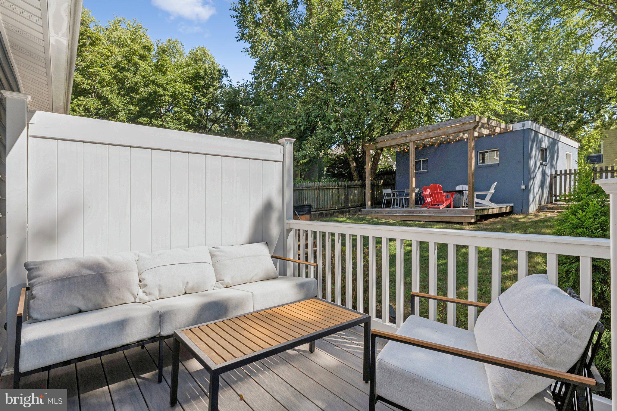 PRESIDENTS HILL - Residential