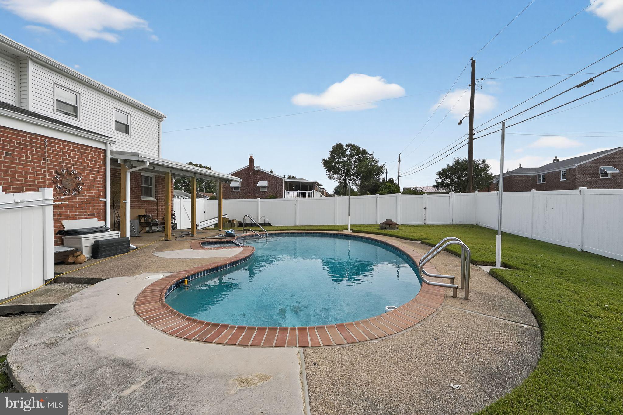 LEXINGTON PARK - Residential