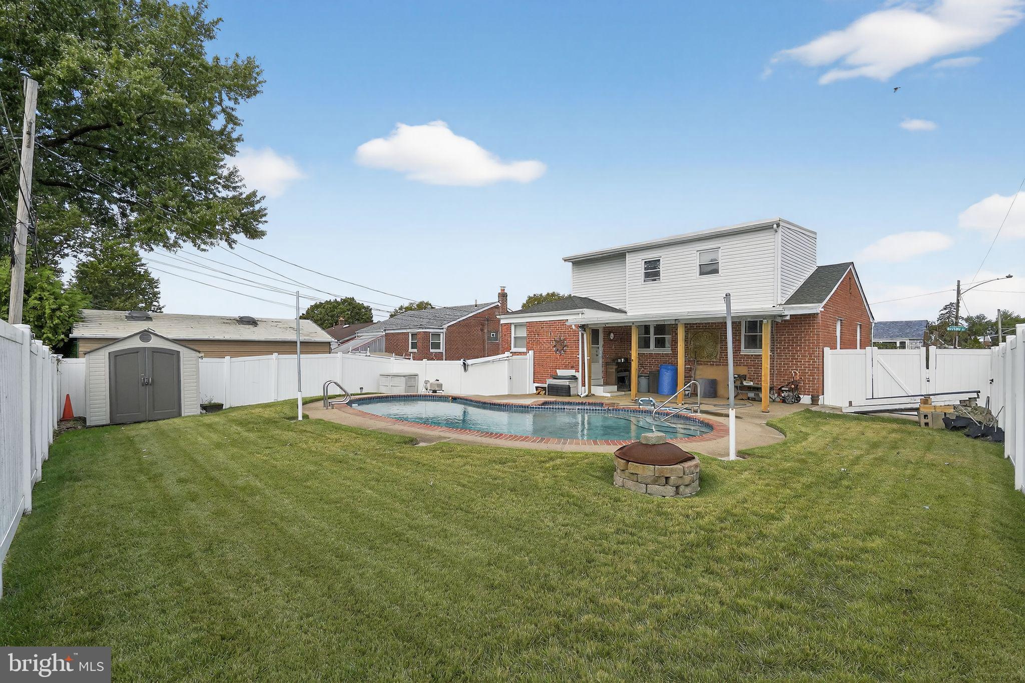 LEXINGTON PARK - Residential