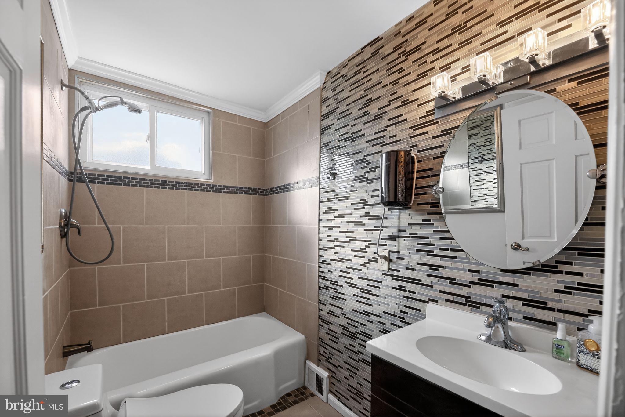 LEXINGTON PARK - Residential