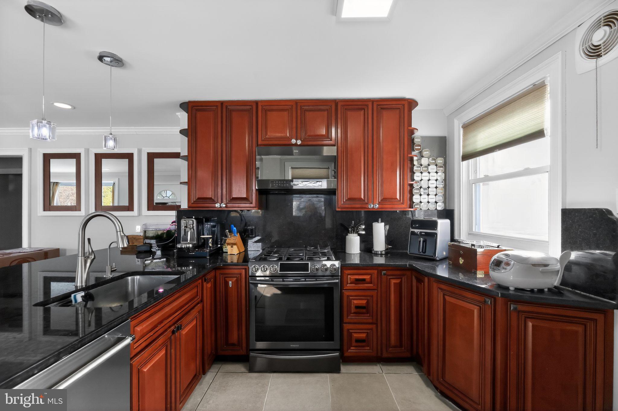 LEXINGTON PARK - Residential