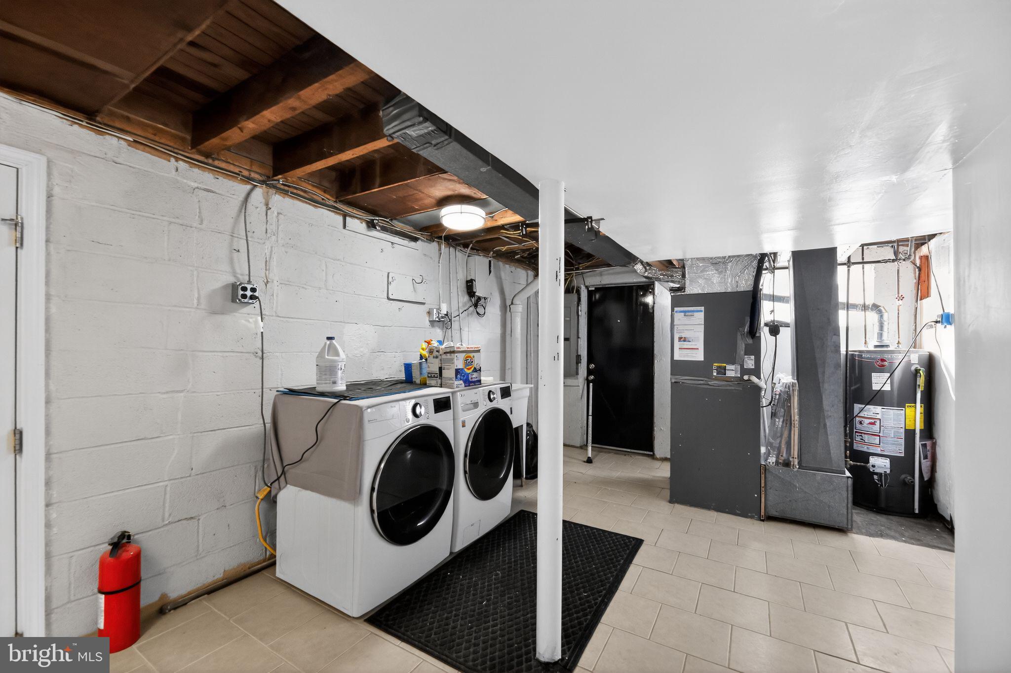 LEXINGTON PARK - Residential