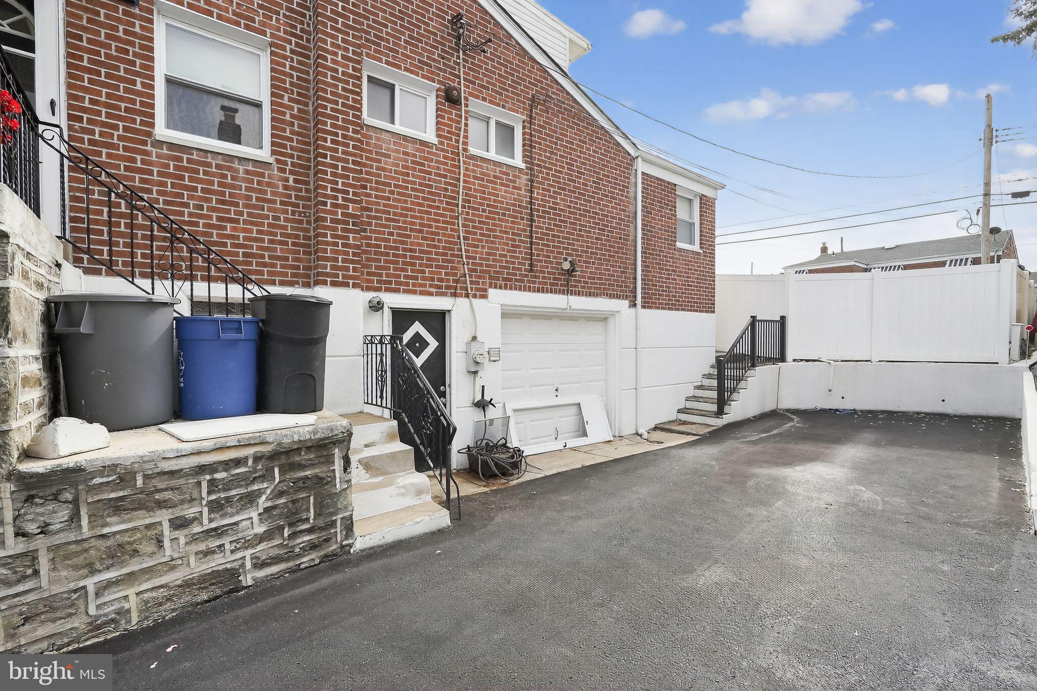 LEXINGTON PARK - Residential