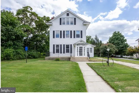12 Washington Avenue, Berlin, NJ 08009 - MLS#: NJCD2090252