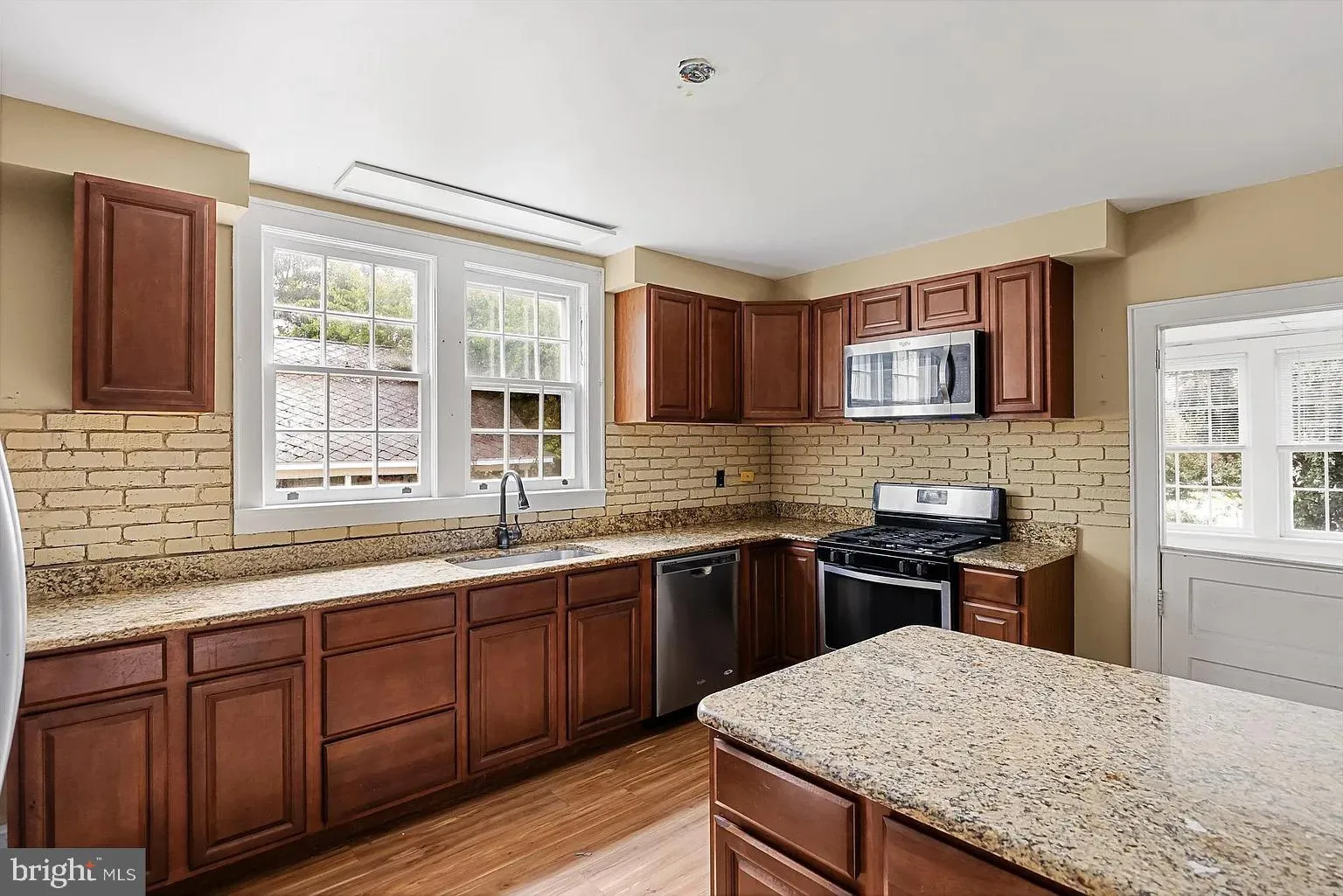 Berlin, New Jersey 08009, United States, 5 Bedrooms Bedrooms, ,2 BathroomsBathrooms,Residential,Active,107462