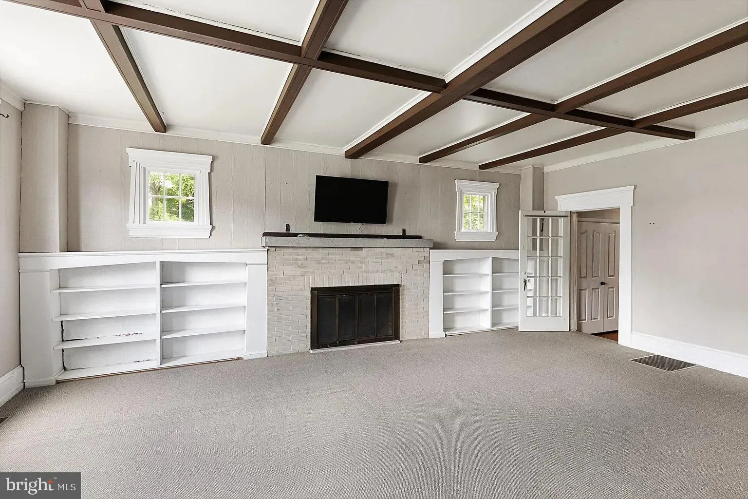 Berlin, New Jersey 08009, United States, 5 Bedrooms Bedrooms, ,2 BathroomsBathrooms,Residential,Active,107462