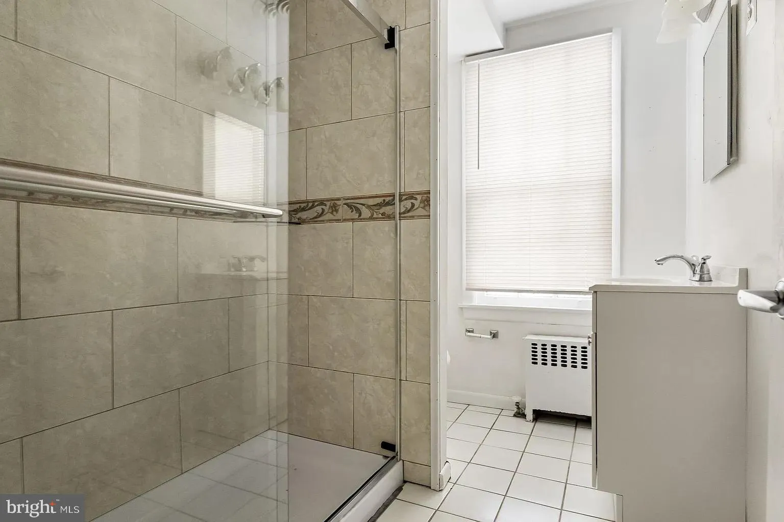 Berlin, New Jersey 08009, United States, 5 Bedrooms Bedrooms, ,2 BathroomsBathrooms,Residential,Active,107462