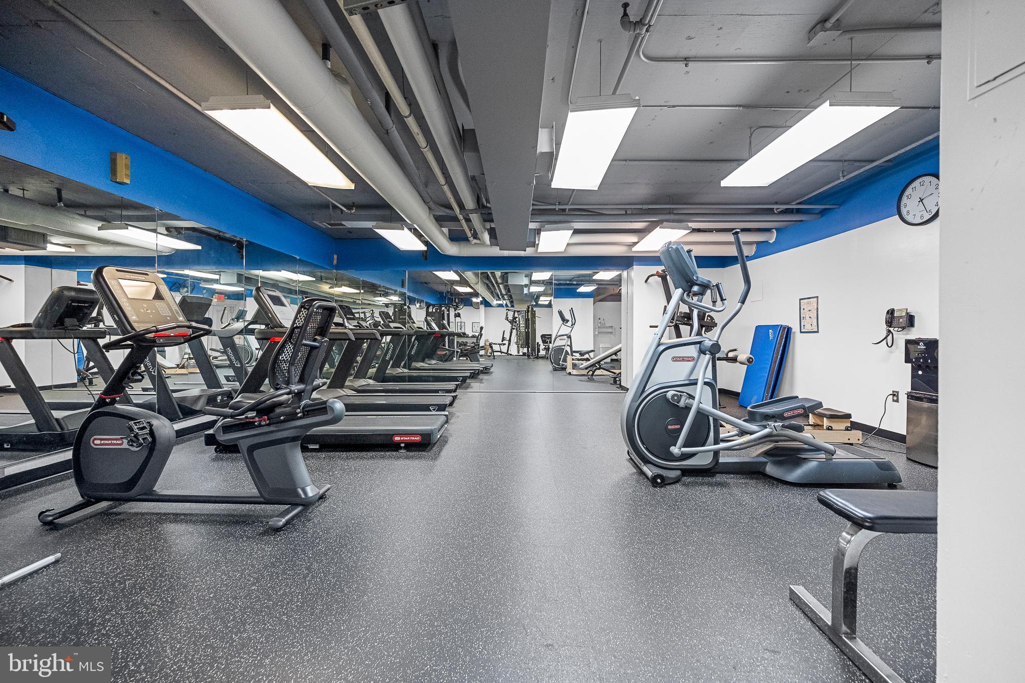 IDYLWOOD TOWERS CONDO - Residential