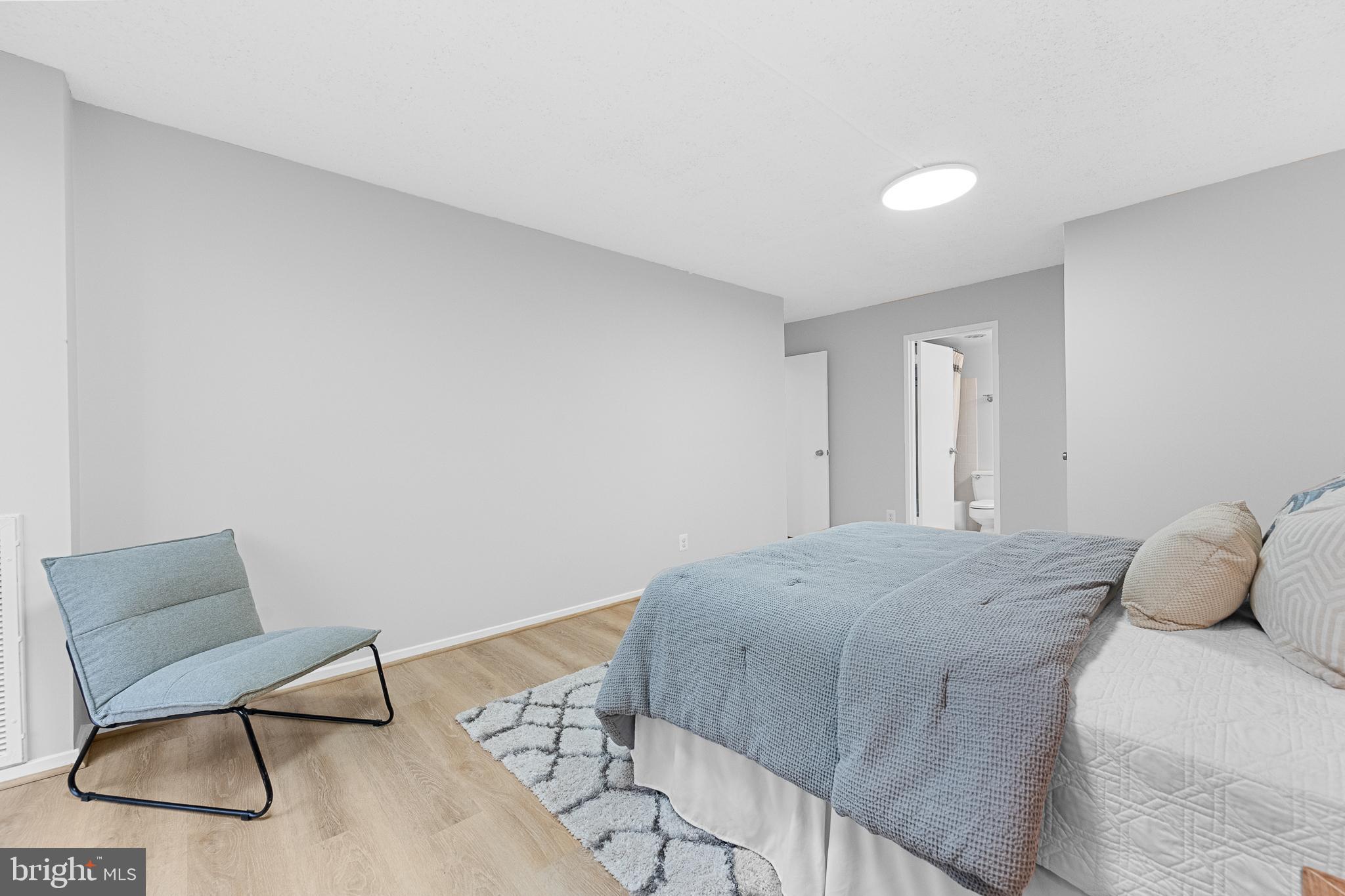 IDYLWOOD TOWERS CONDO - Residential