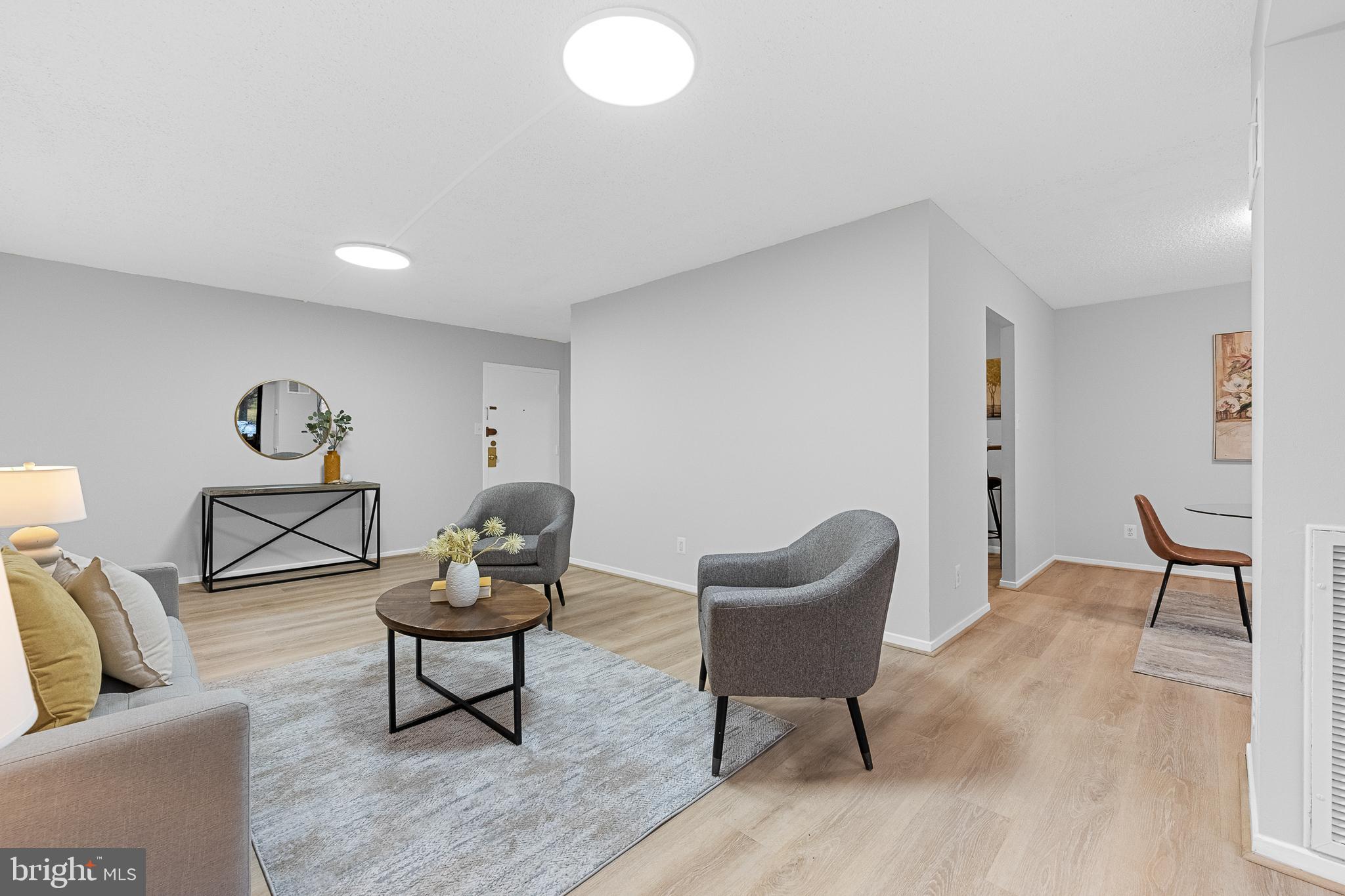 IDYLWOOD TOWERS CONDO - Residential