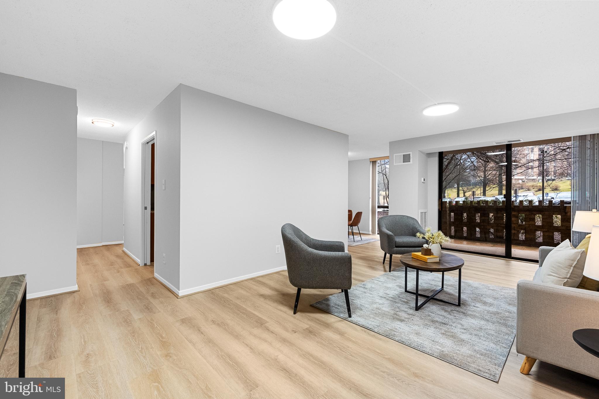 IDYLWOOD TOWERS CONDO - Residential