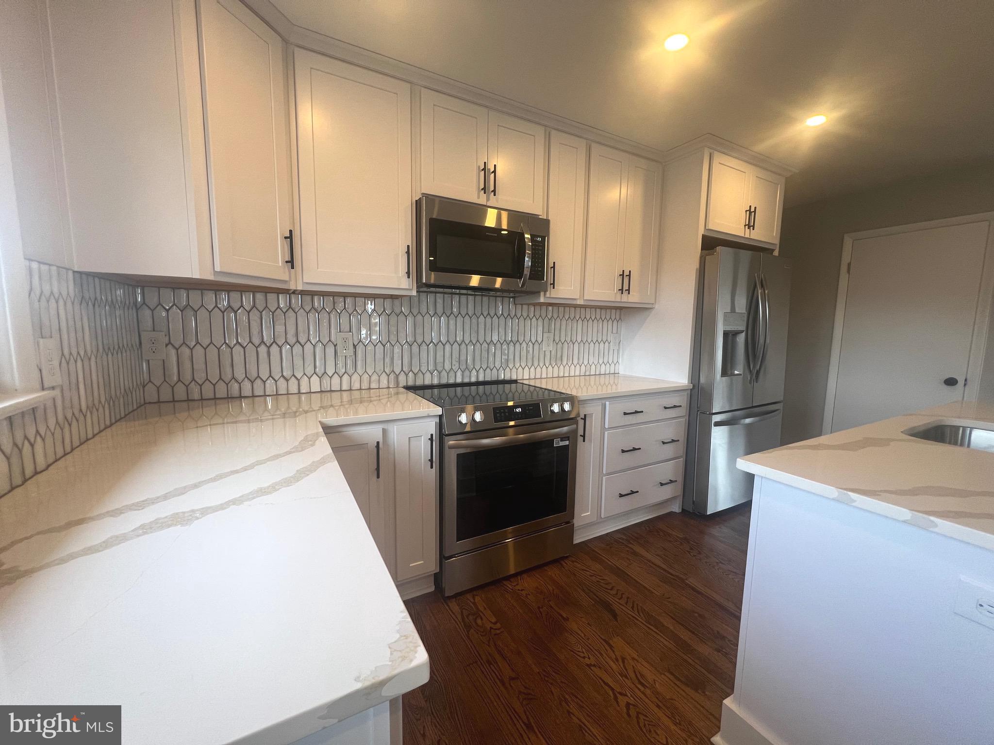 CRESTVIEW ESTATE - Residential