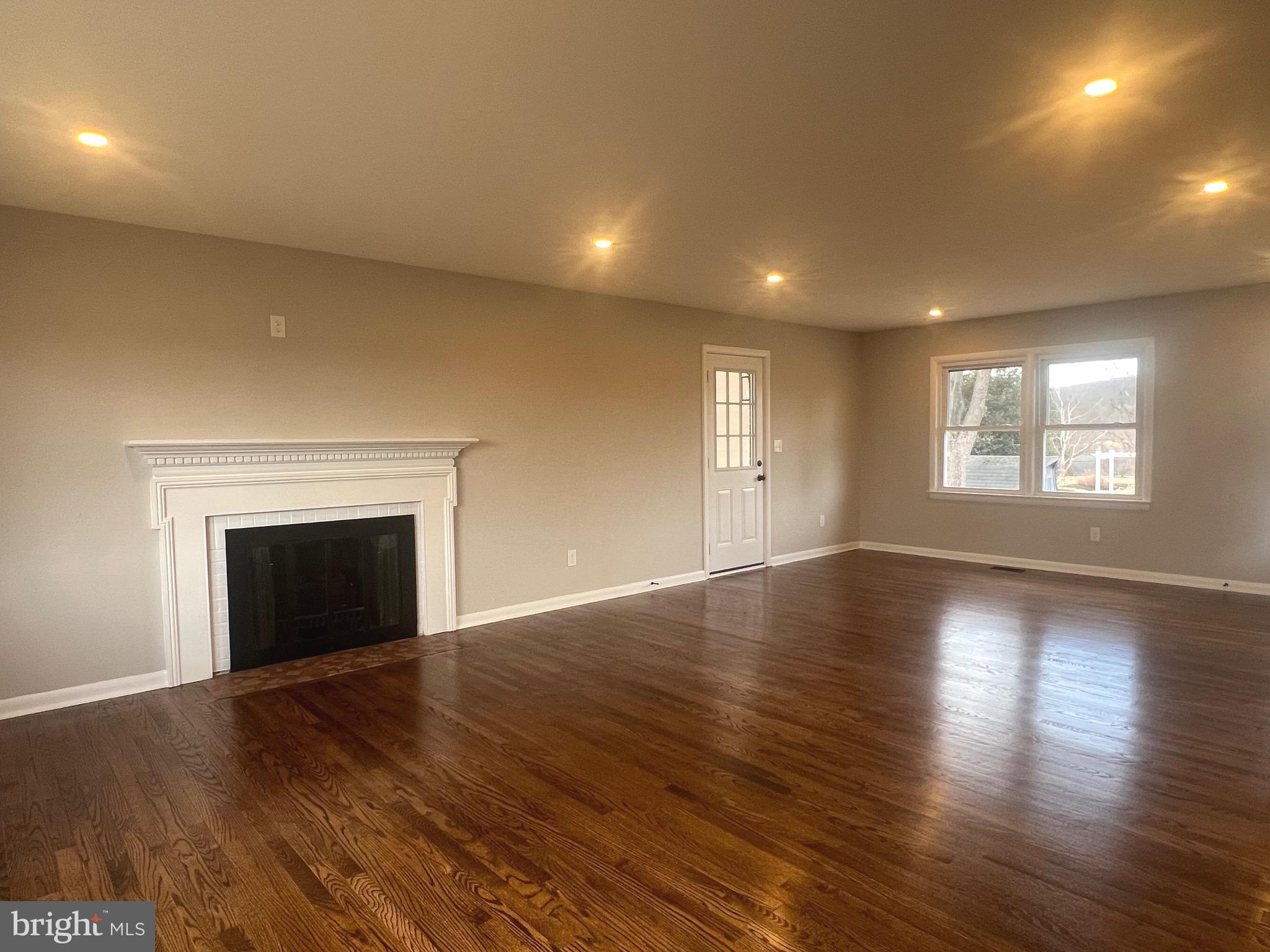 CRESTVIEW ESTATE - Residential