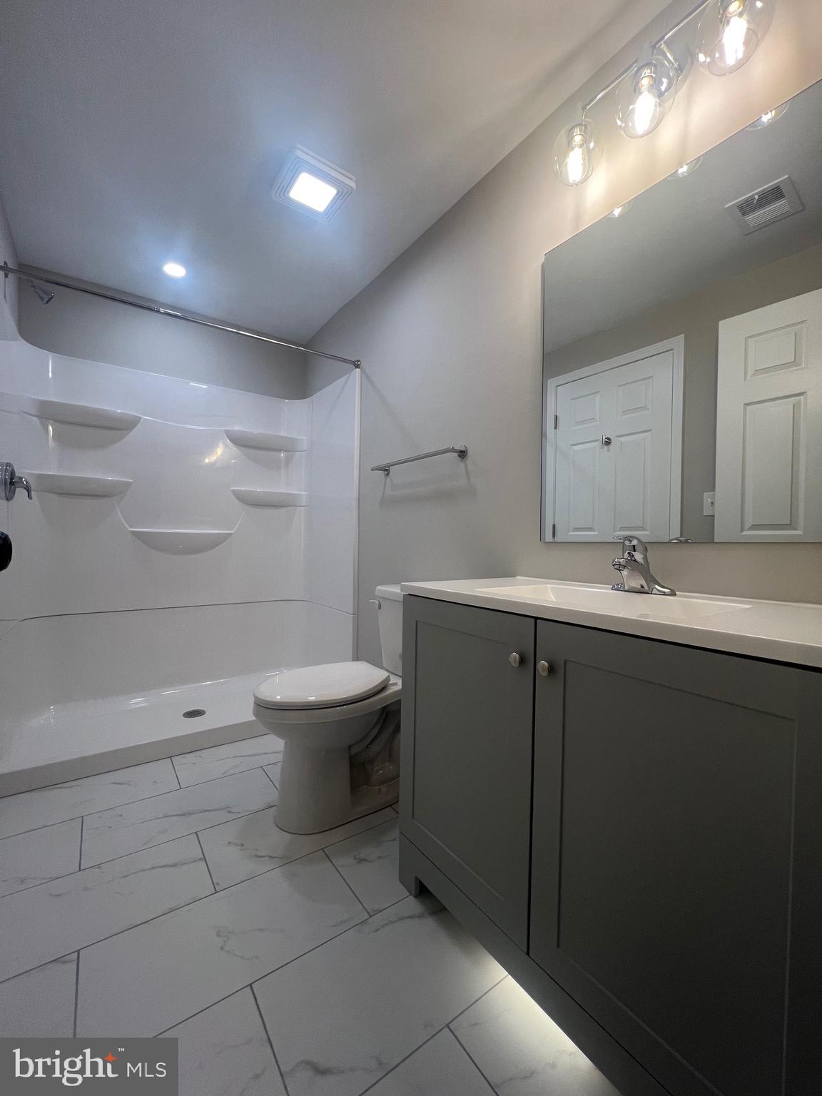 CRESTVIEW ESTATE - Residential