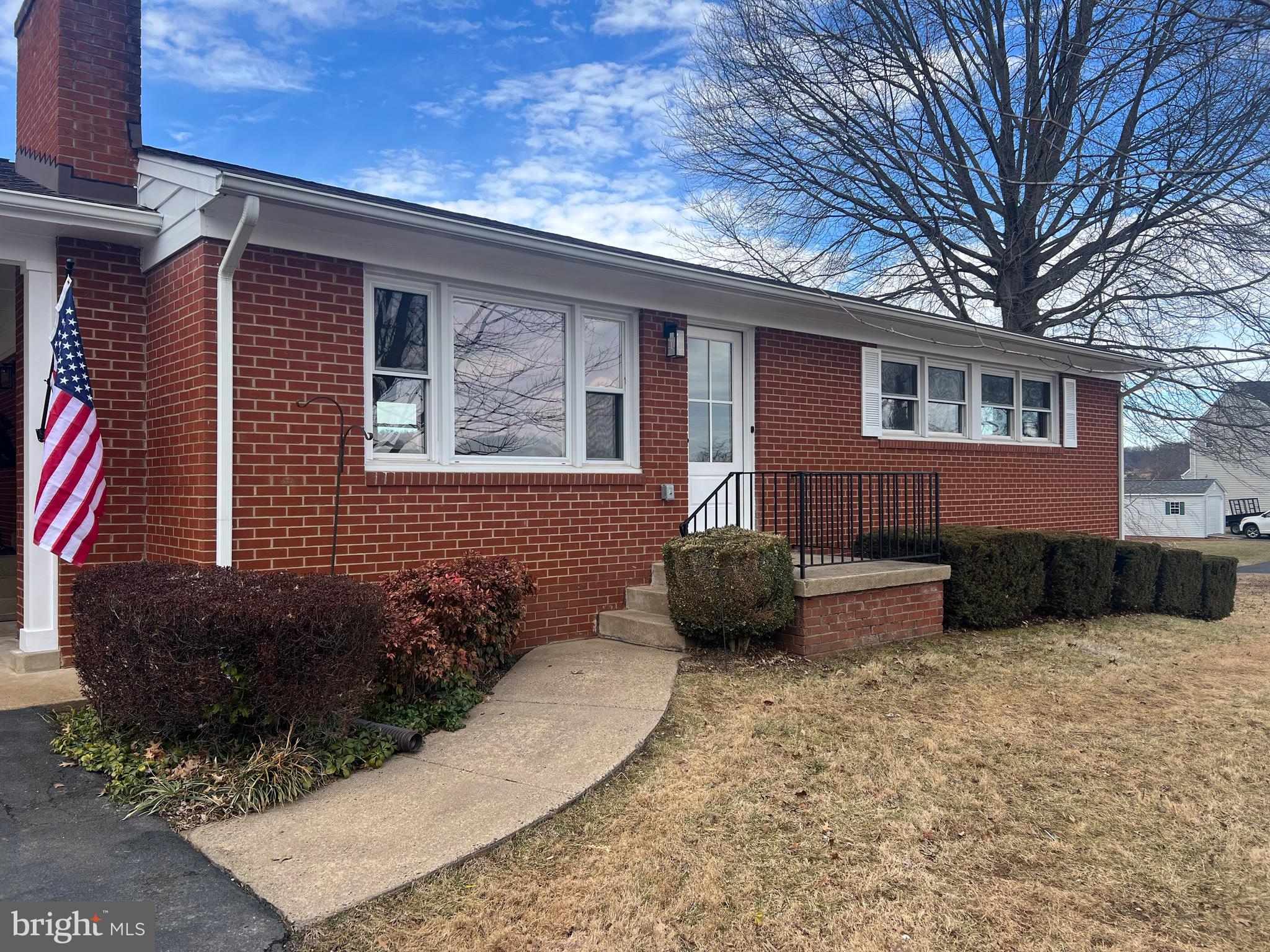 CRESTVIEW ESTATE - Residential