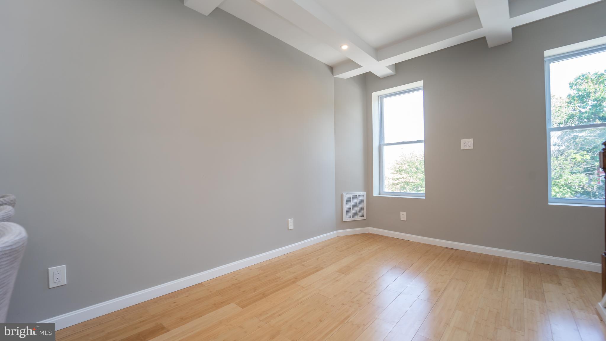 WASHINGTON VILLAGE - Residential Income