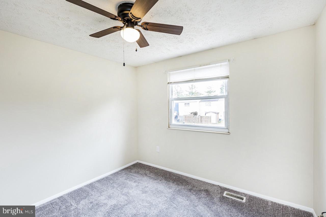 GLADE TOWN - Residential