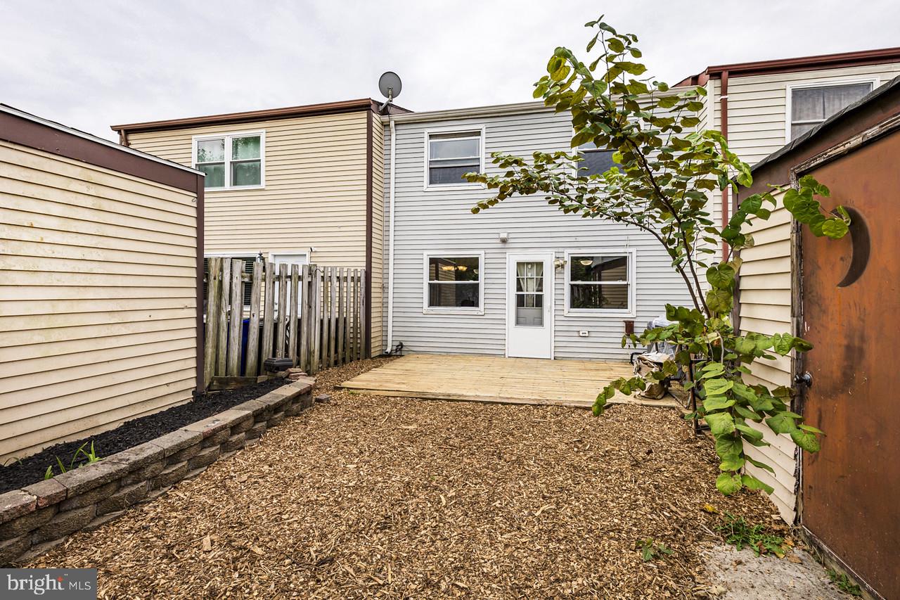 GLADE TOWN - Residential