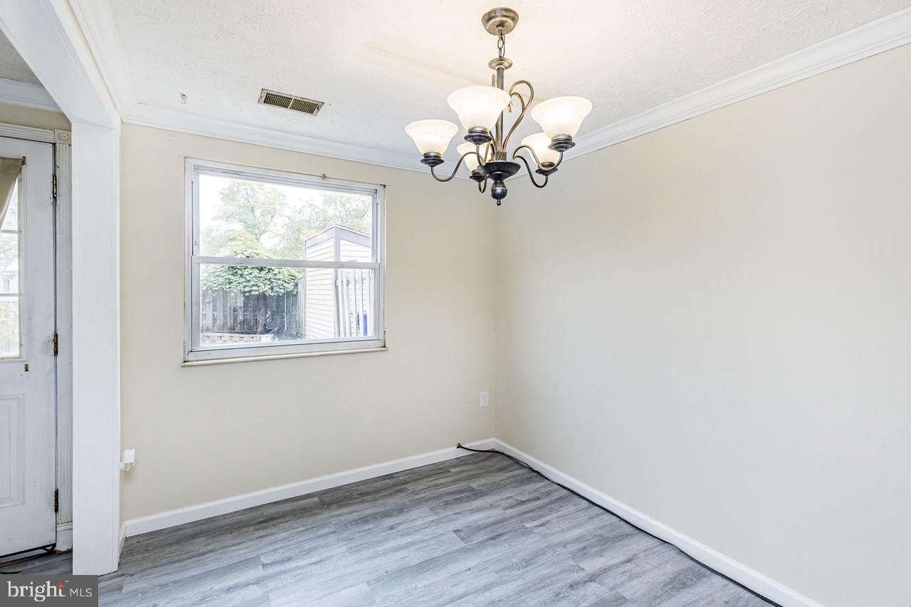 GLADE TOWN - Residential