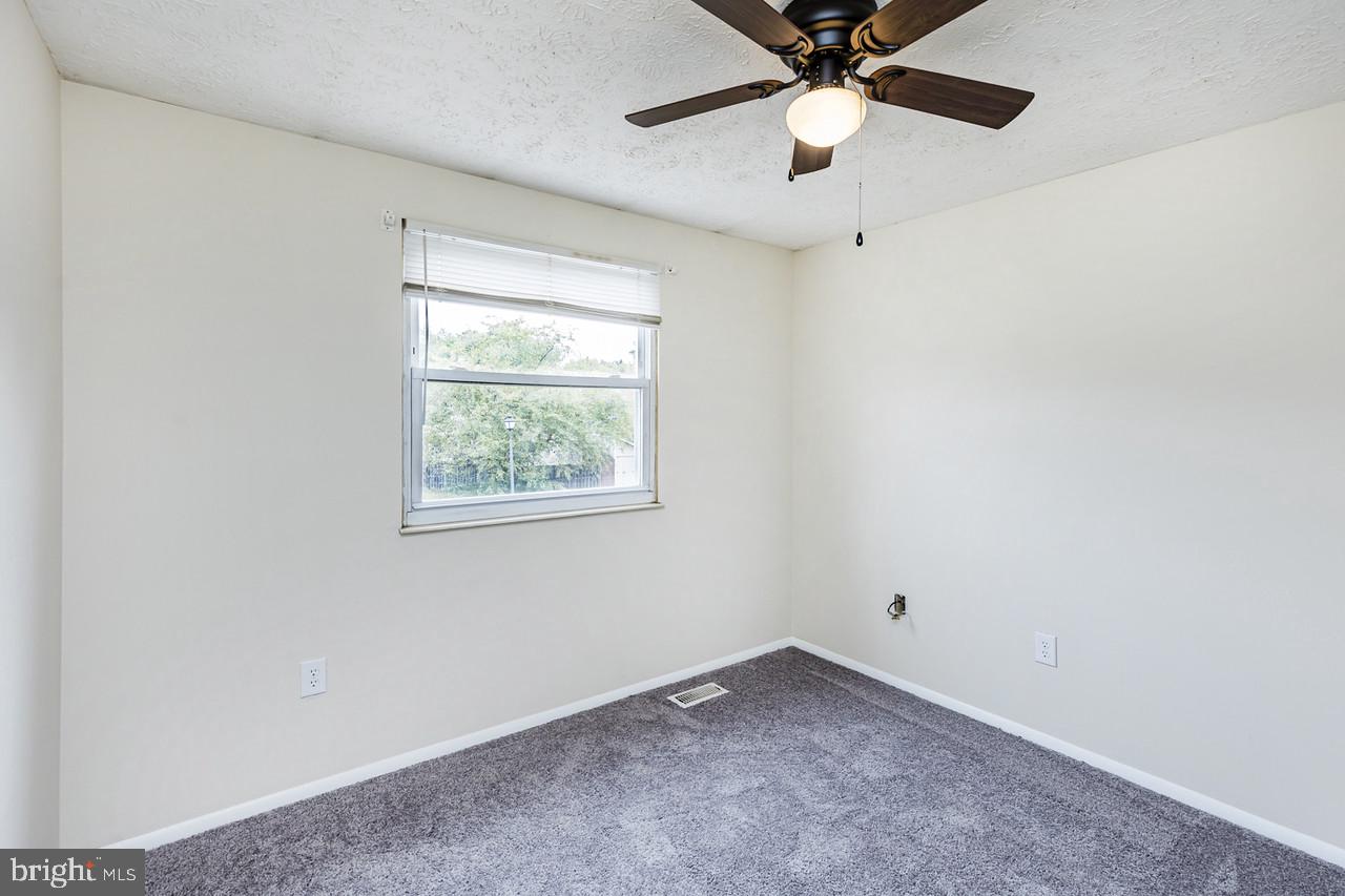 GLADE TOWN - Residential