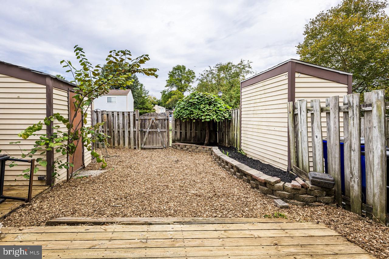 GLADE TOWN - Residential