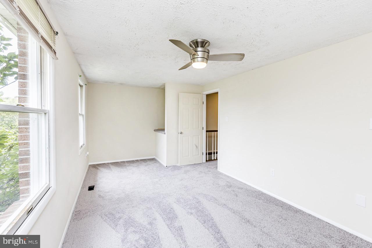 GLADE TOWN - Residential