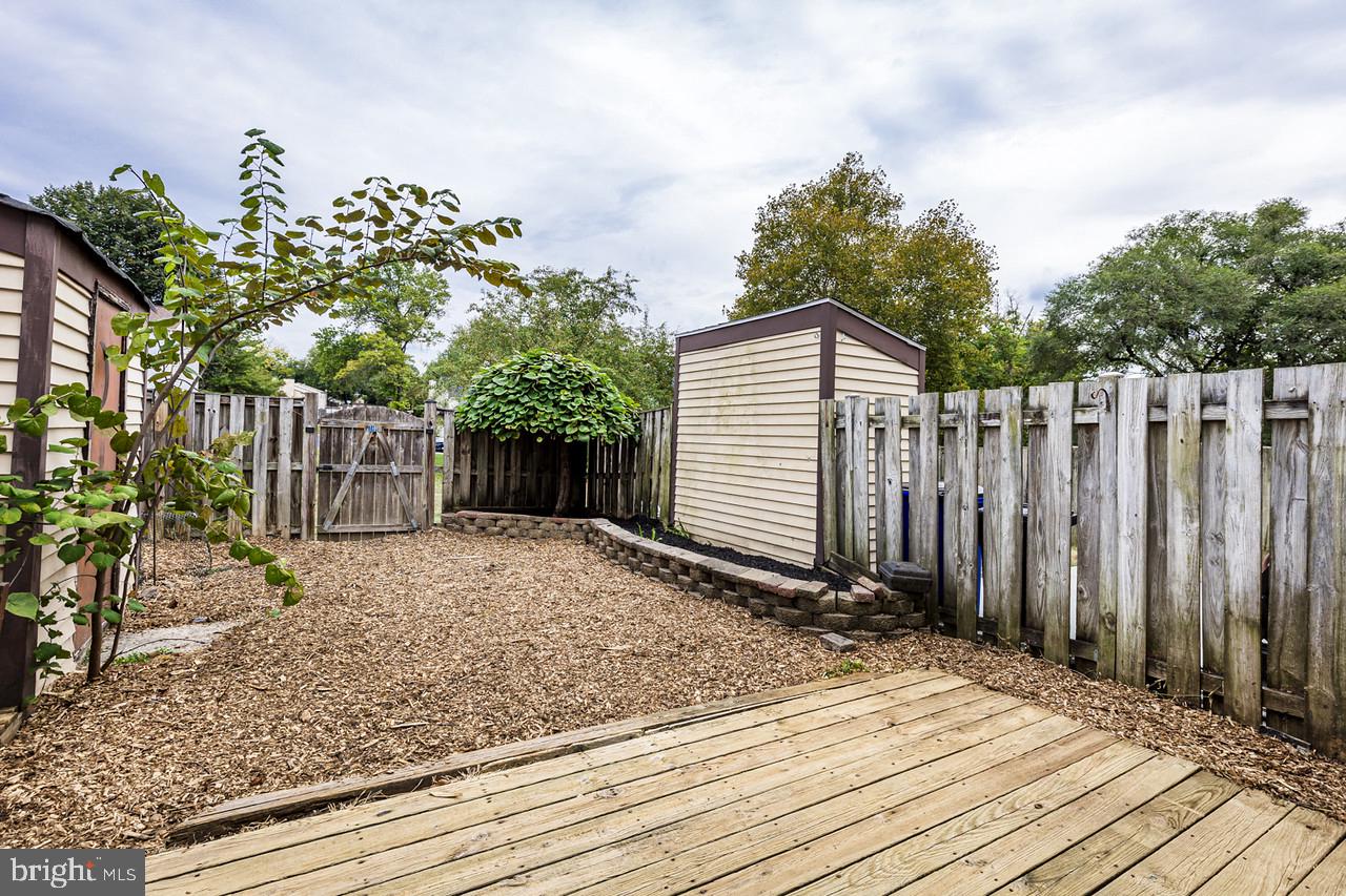 GLADE TOWN - Residential