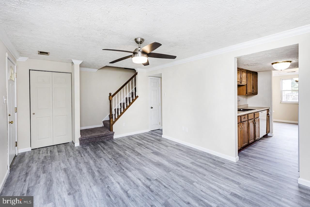 GLADE TOWN - Residential