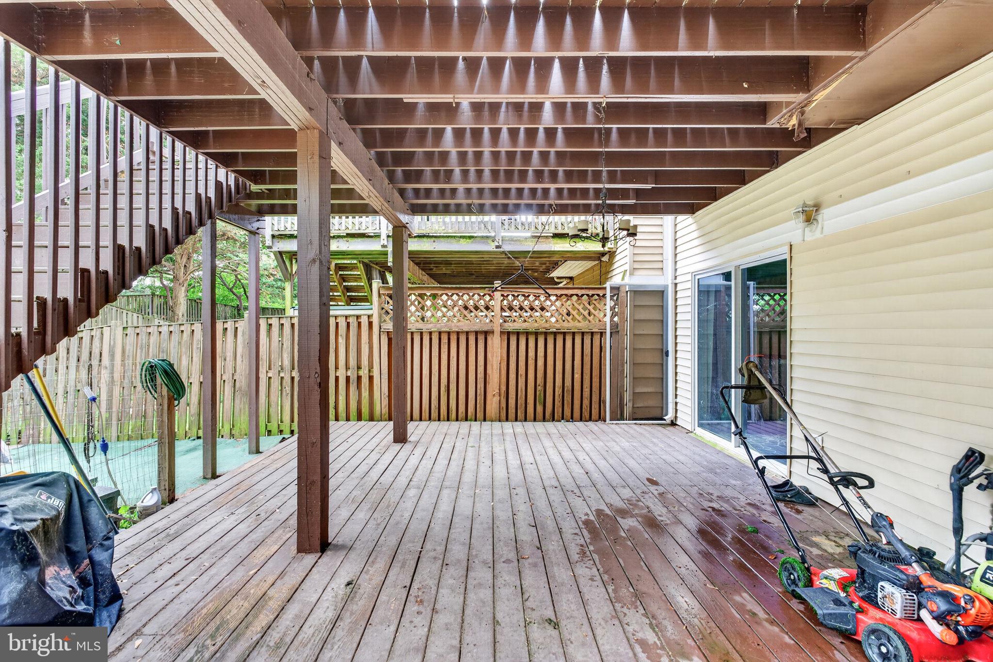CONSTANT BRANCH - Residential