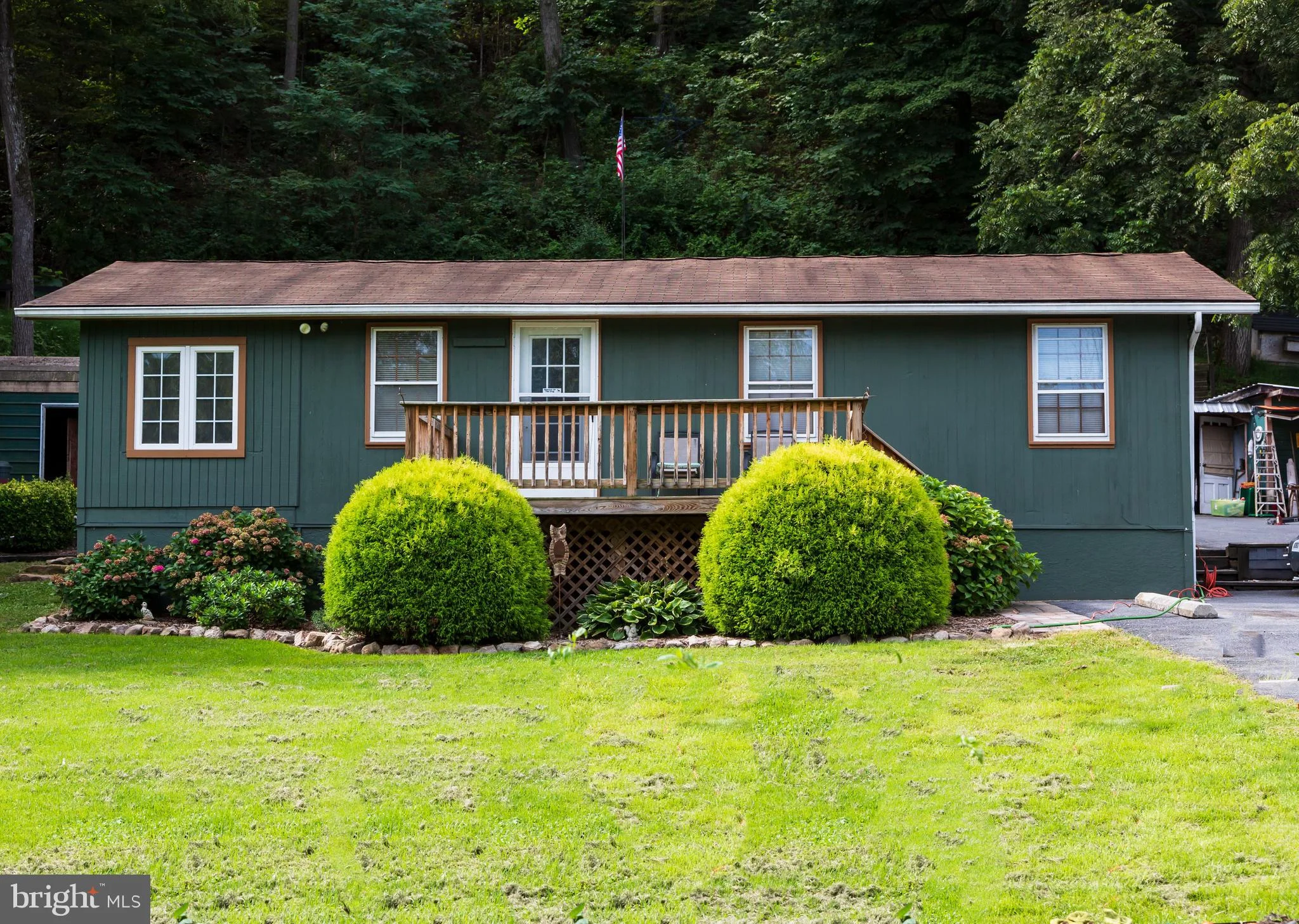 1617 Deer Rapids Road, Strasburg, VA 22657
