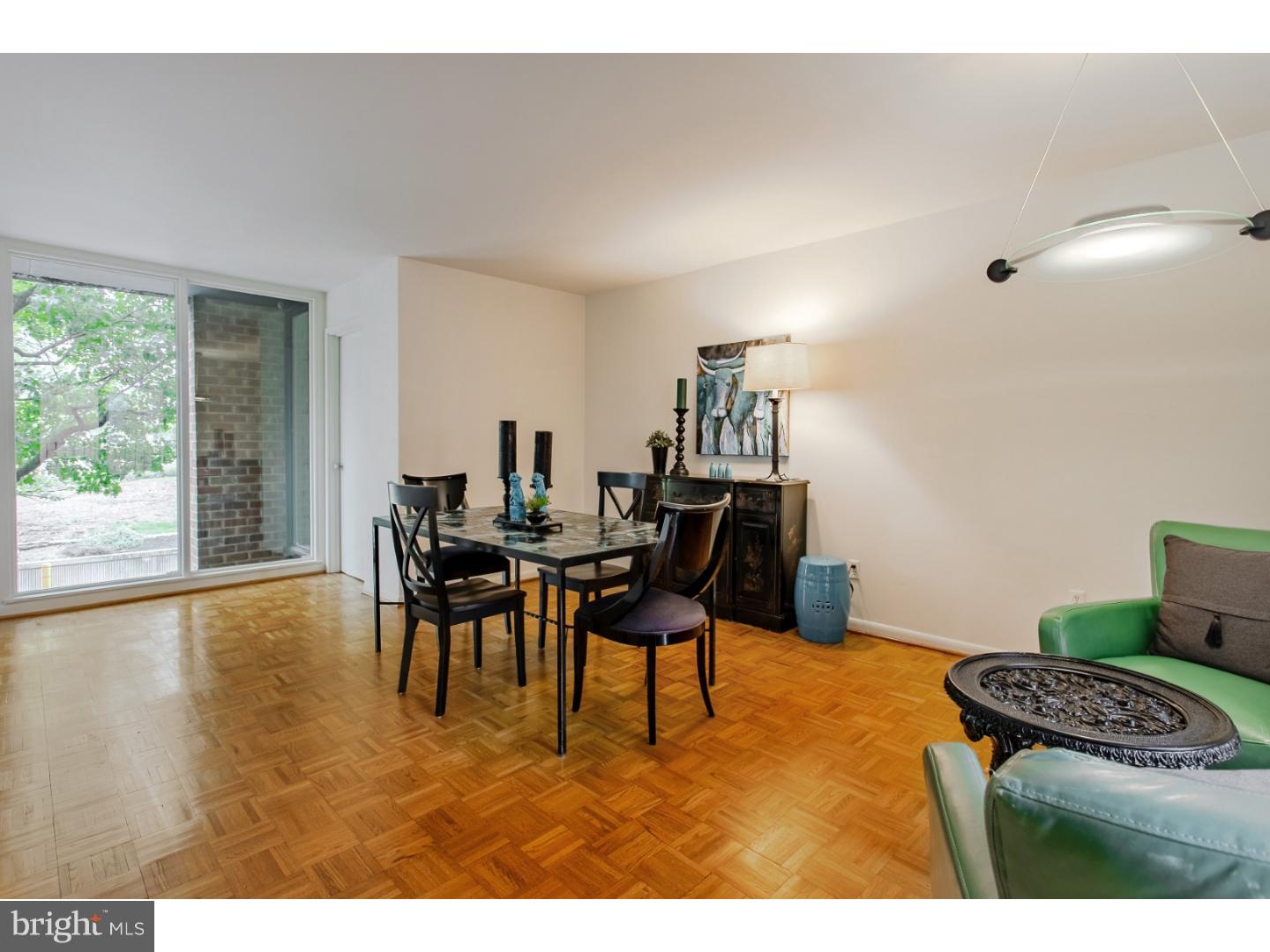 SOCIETY HILL - Residential