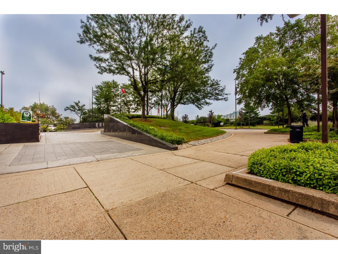 SOCIETY HILL - Residential