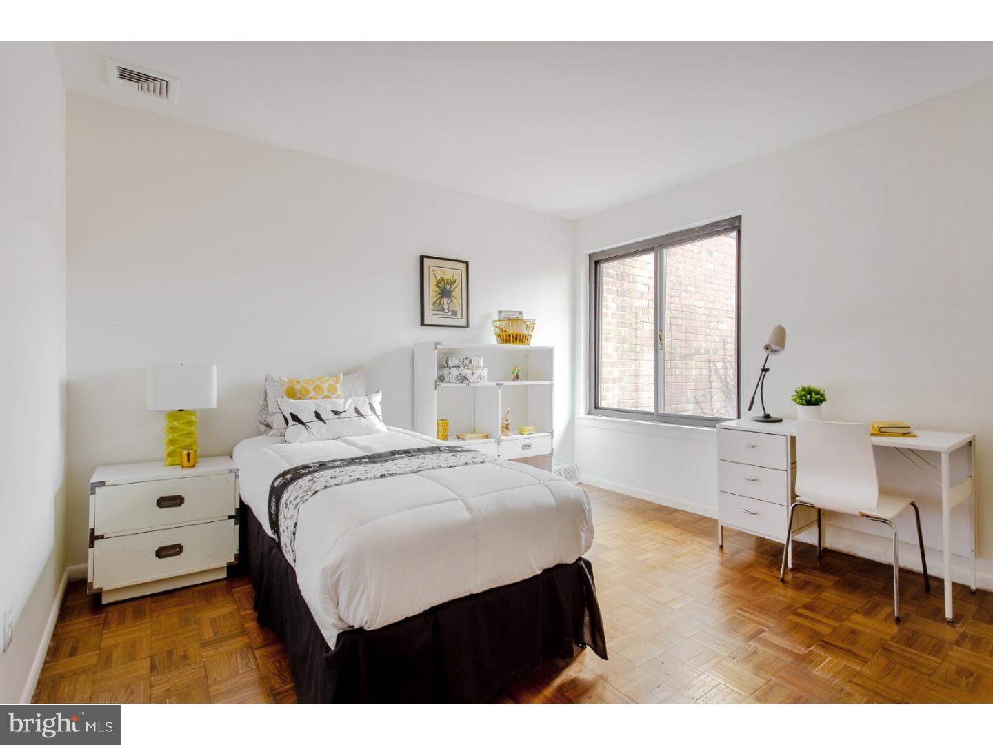 SOCIETY HILL - Residential