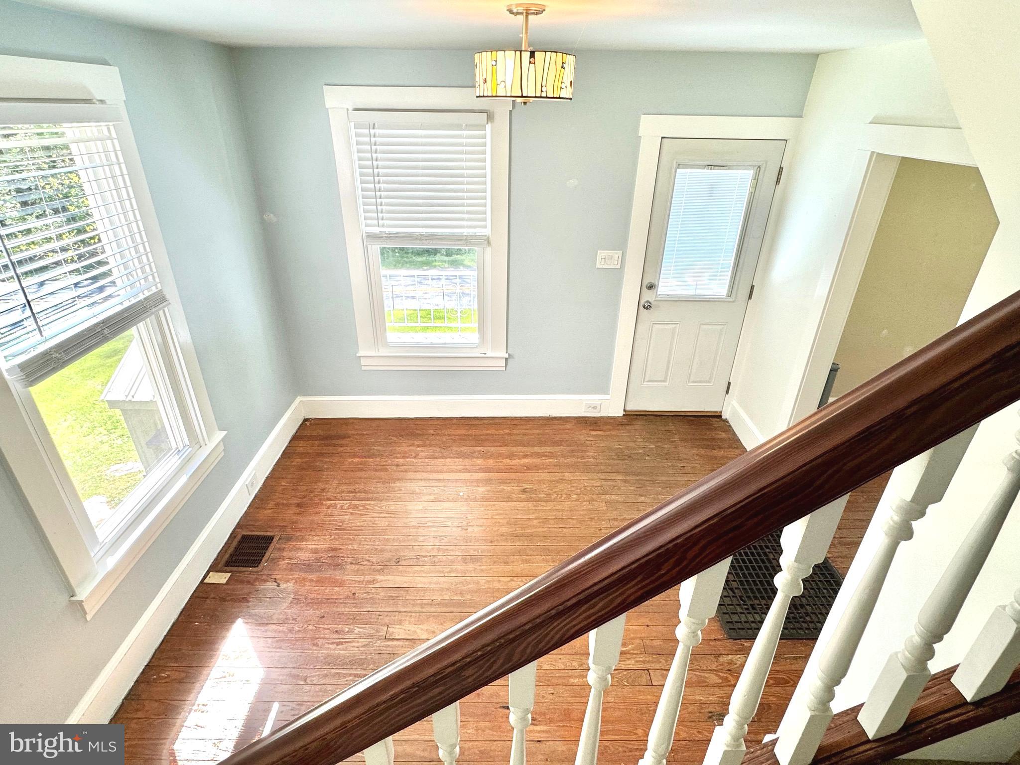 WHITEHALL - Residential