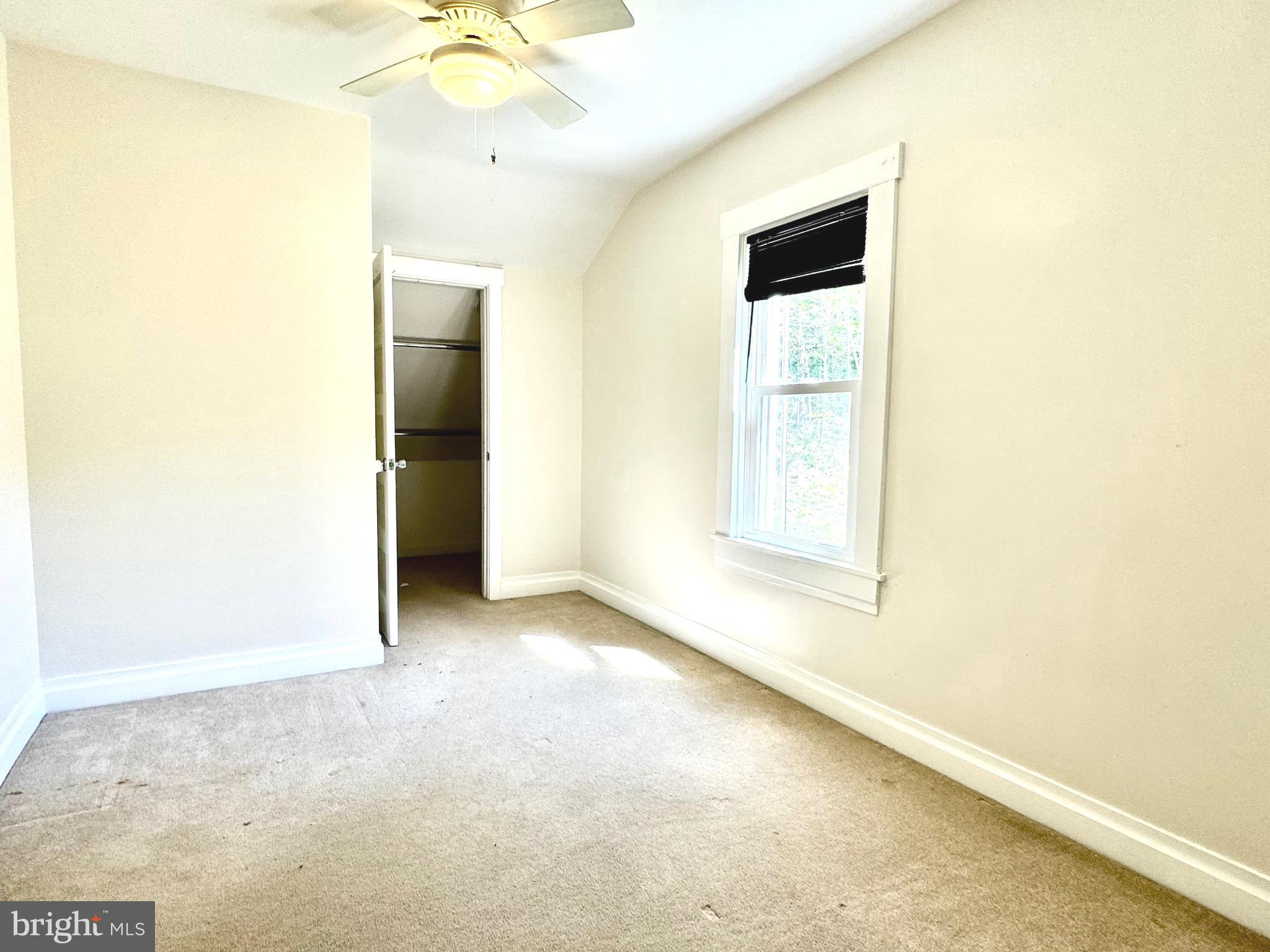 WHITEHALL - Residential