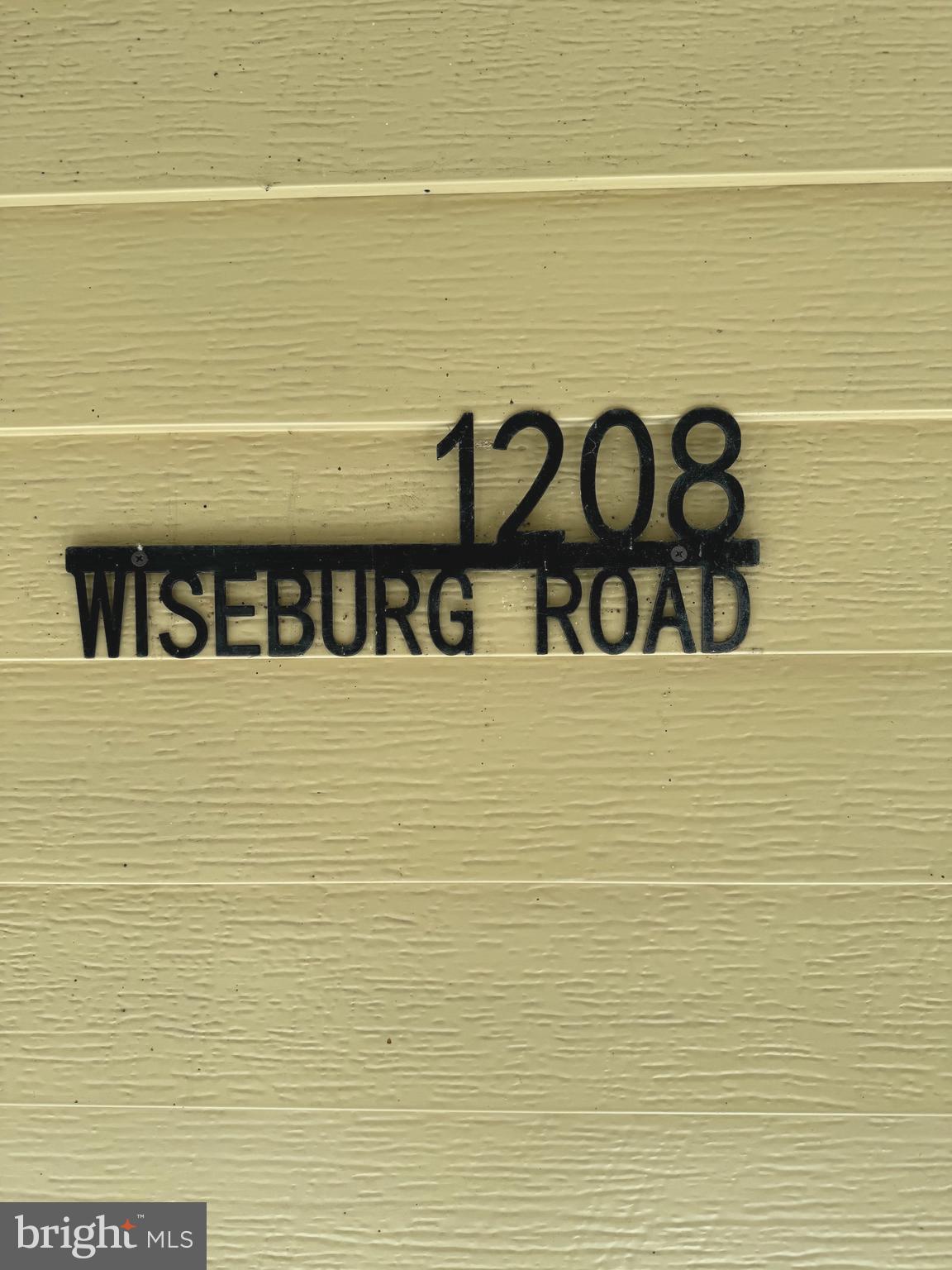 WHITEHALL - Residential