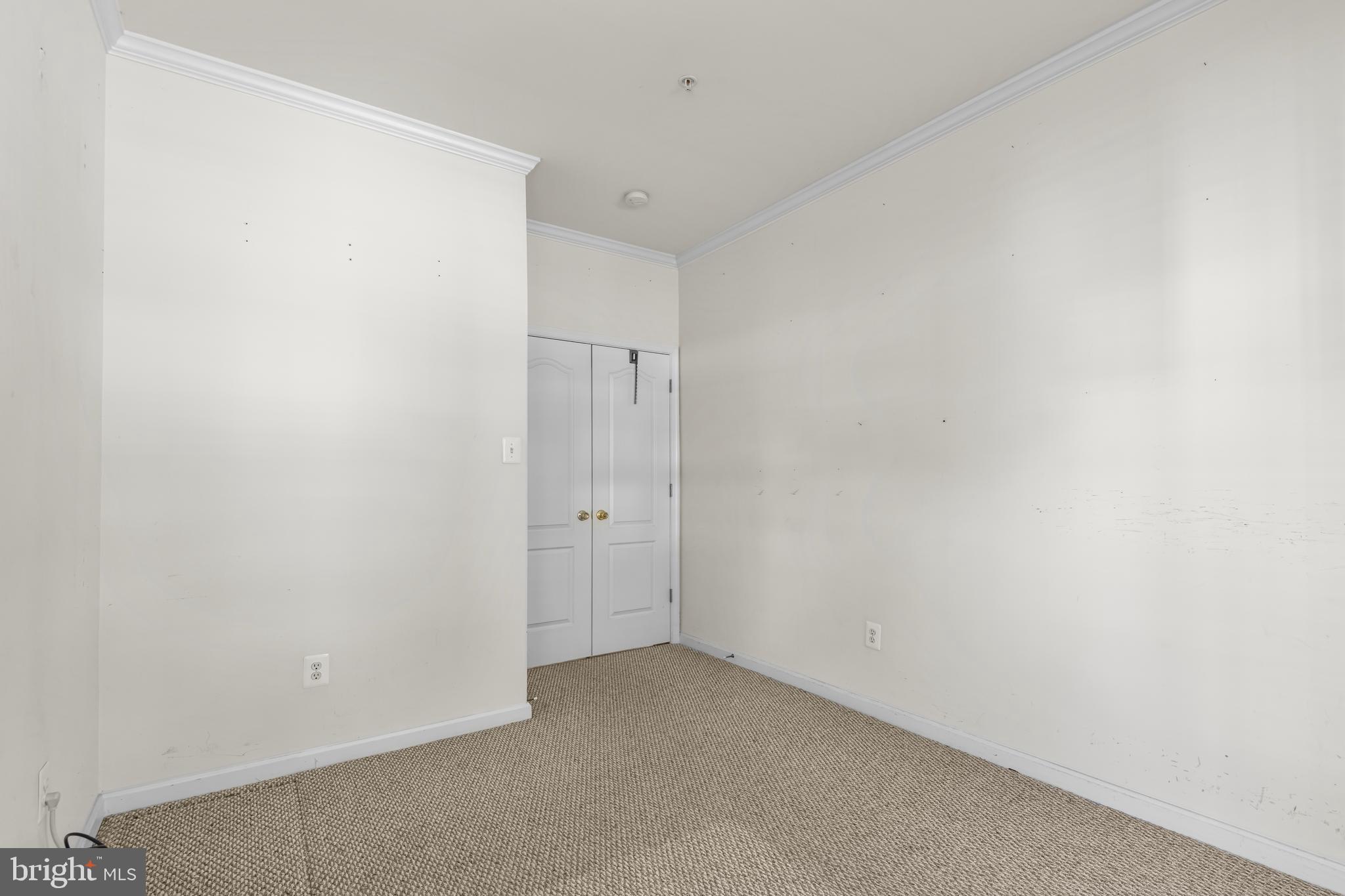 KENSINGTON VILLAS - Residential