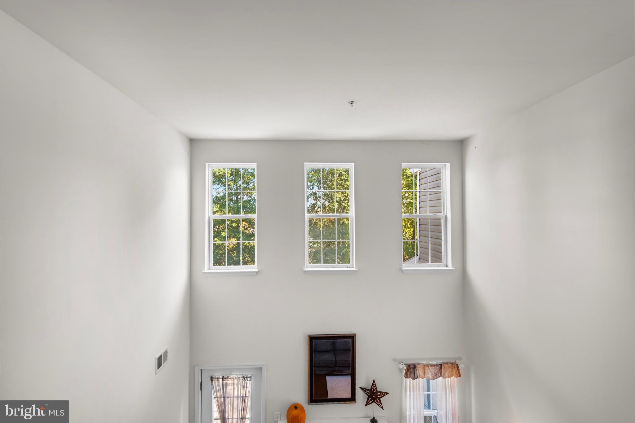 KENSINGTON VILLAS - Residential