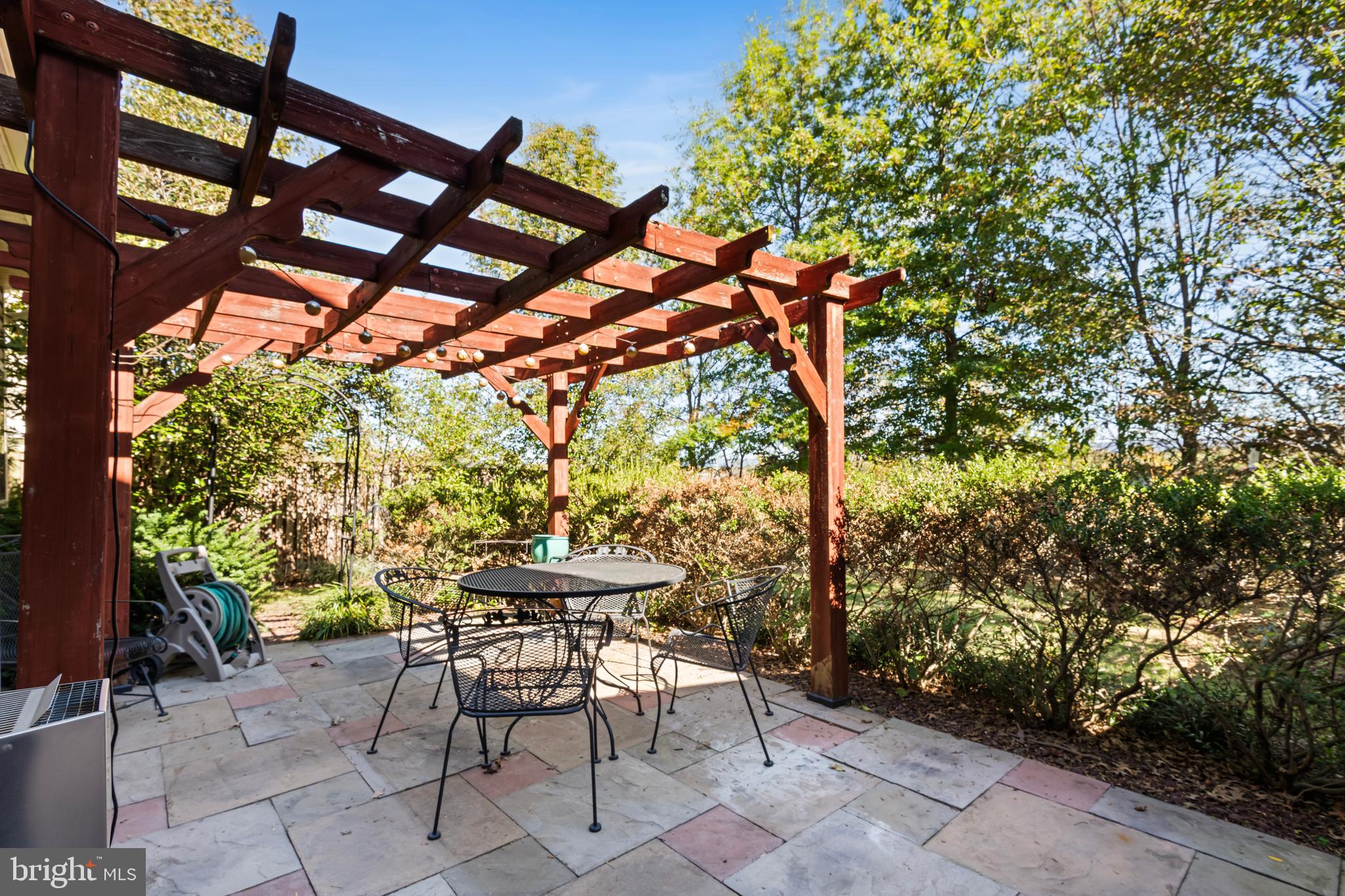 KENSINGTON VILLAS - Residential