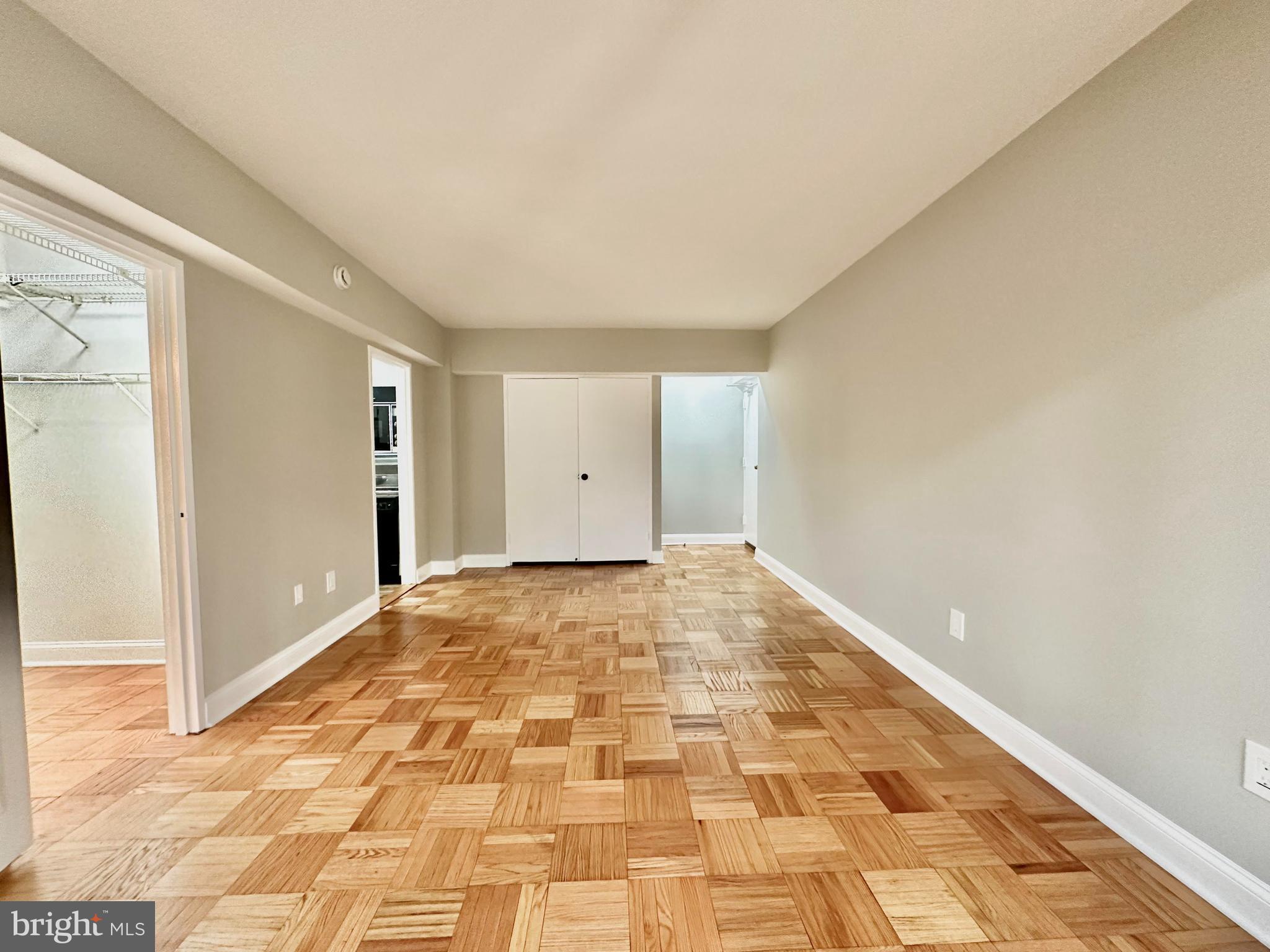 2141 I STREET NW 702