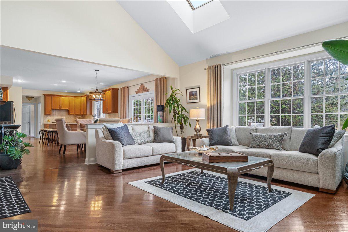 DOLINGTON ESTATES - Residential