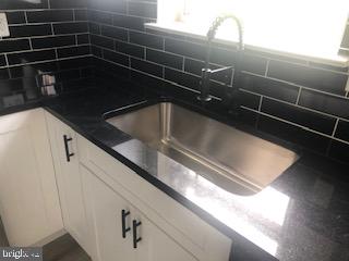 OLD TOWNE VILLAGE CONDOMINIUMS - Residential