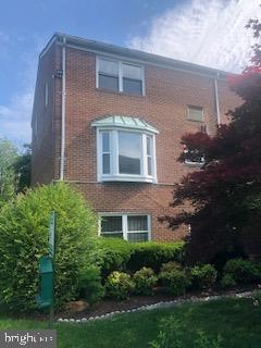 OLD TOWNE VILLAGE CONDOMINIUMS - Residential