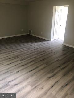 OLD TOWNE VILLAGE CONDOMINIUMS - Residential